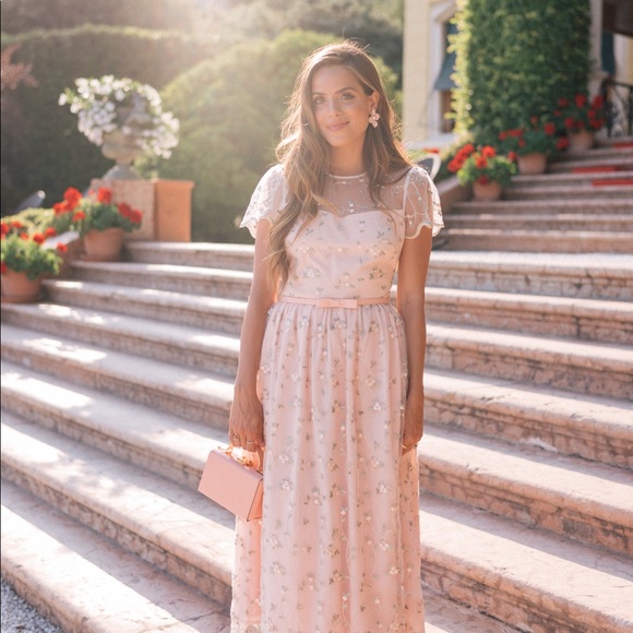 EUC Gal Meets Glam Penelope - Picture 1 of 2